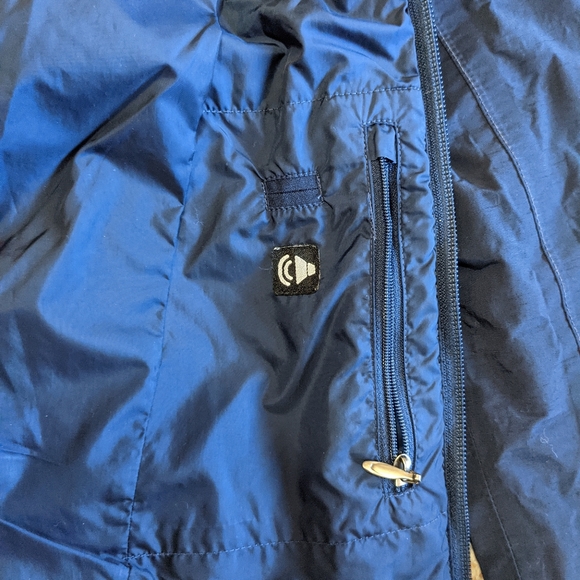The North Face Rain Jacket - Picture 12 of 12